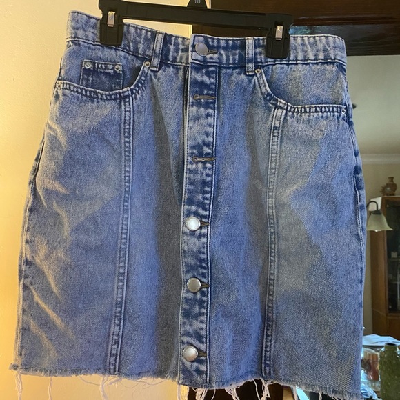 Dresses & Skirts - jean skirt size us 6
